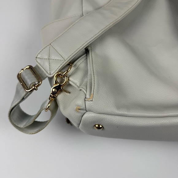 Lily Jade Caroline Convertible Diaper Bag – Vegan Leather – Light Gray - Picture 7 of 10